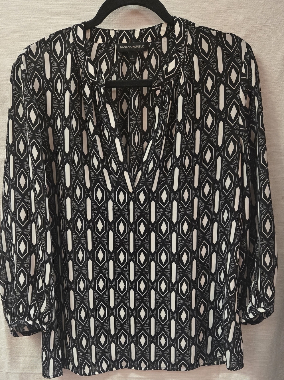 Banana Republic Black & White Geometric Split-Neck Tunic - Picture 2 of 8